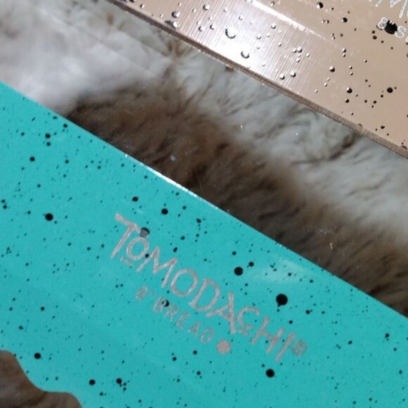 3 Tomodachi knives and a lemon squeezer - Picture 7 of 11